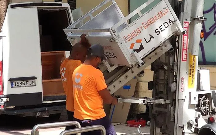 servicio-grua-elevadora-mudanzas-ciudad-real