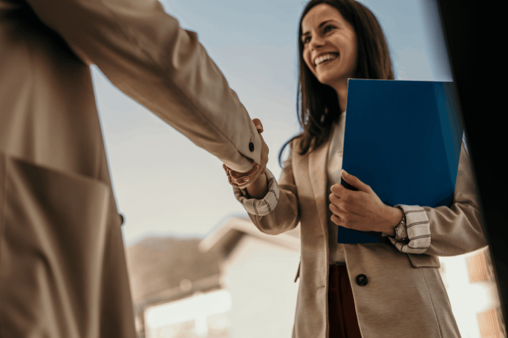 ¿Te mudas? Pasos para contratar internet en tu nueva vivienda 1 Te mudas. Pasos para contratar internet en tu nueva vivienda